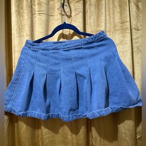 Pleated jean “cheerleader” skirt